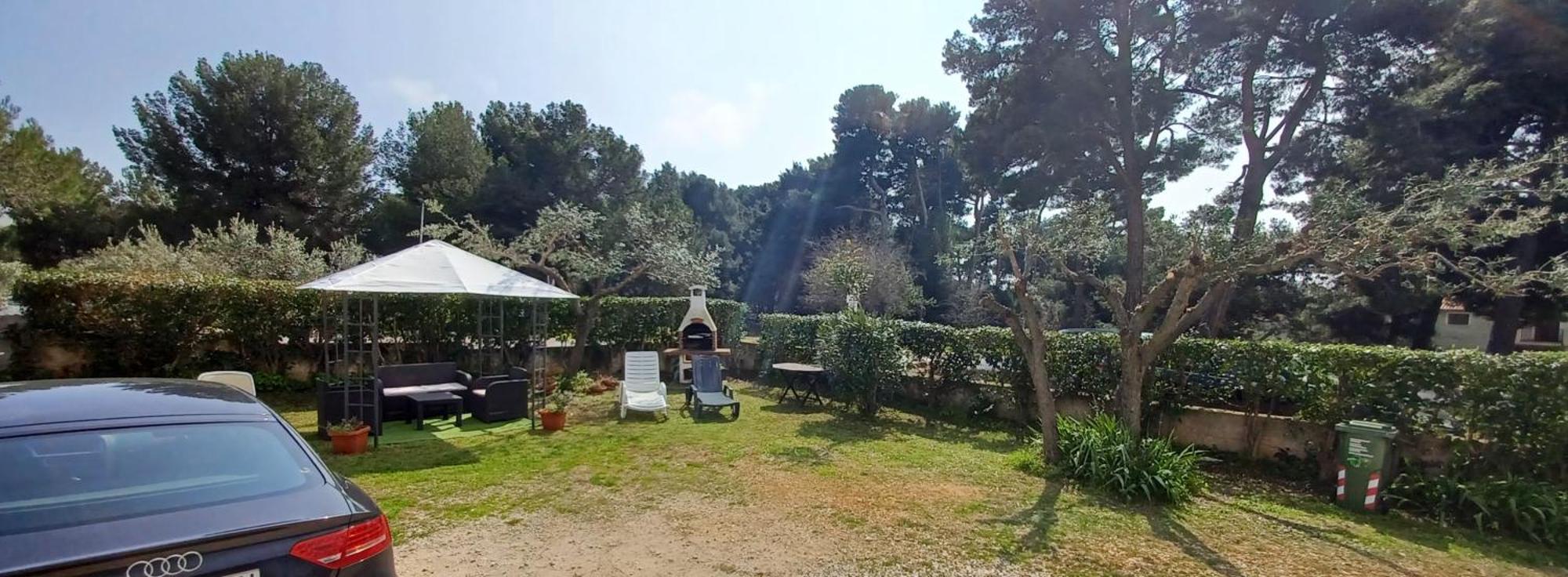 Karmelo Appartment Davorka Rovigno Esterno foto